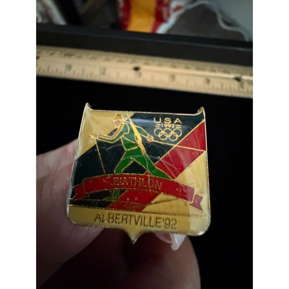 vtg 1992 Albertville winter olympic games USA team Biathlon pin